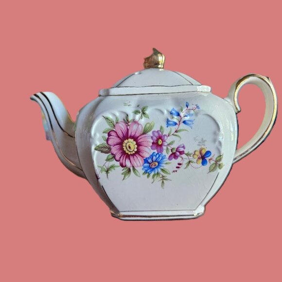 Vintage cubed floral Sadler teapot ceramic small gold trim - Picture 1 of 4